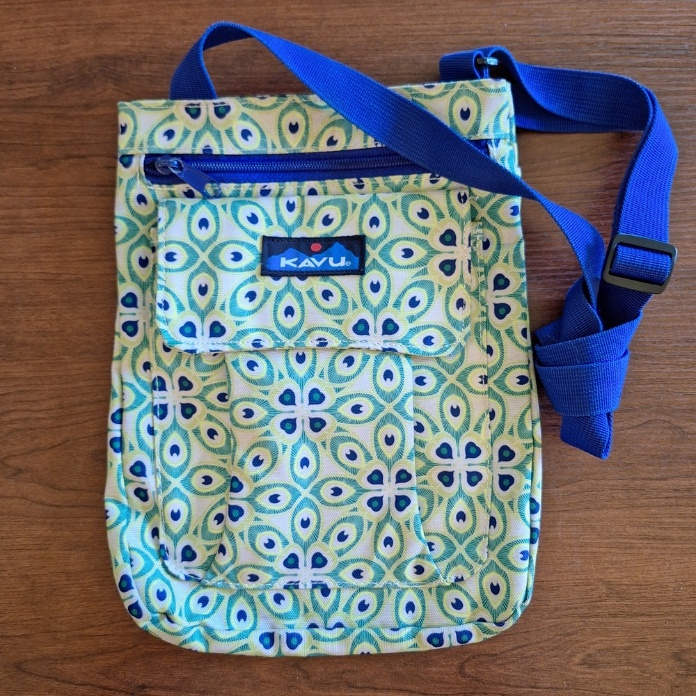 KAVU Keeper canvas Crossbody Bag Blue and Green Floral Very Good Condition - Picture 1 of 4
